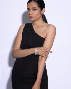 DEOLINDA D.